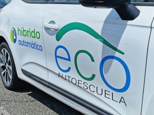 Coche Hibirdo para practicas de autoescuela en Las Palmas